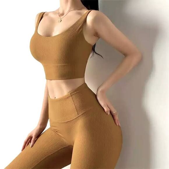 NWT Women’s Yoga Lounging Set in Various Sizes - Picture 1 of 3